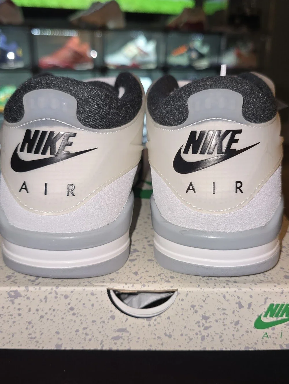Air Jordan 4 RM White Light Smoke
